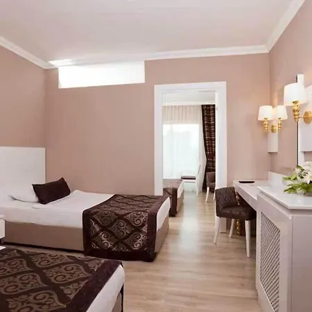 Serenis Курортный комплекс 5*