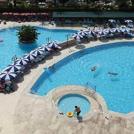 Курортный комплекс Serenis 5*